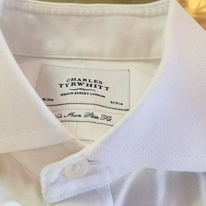 White herringbone shirt: like new (but not)